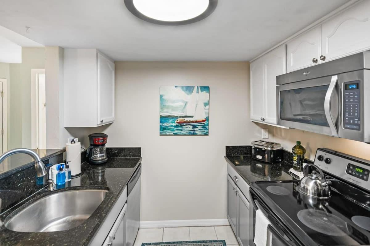 The Salty Saint Townhouse By The Beach سانت أوغيستين المظهر الخارجي الصورة